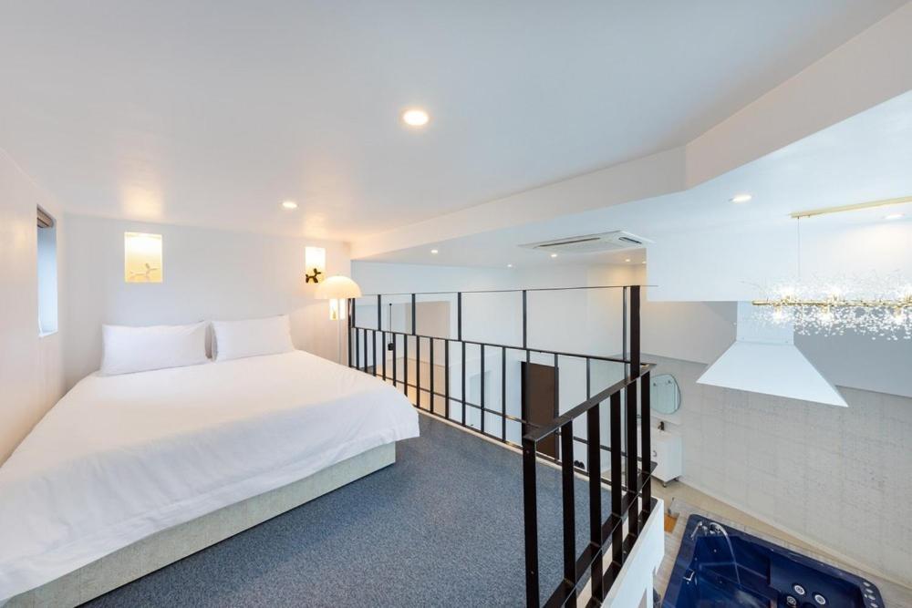 Gangneung Karu89 Hotel Bilik gambar